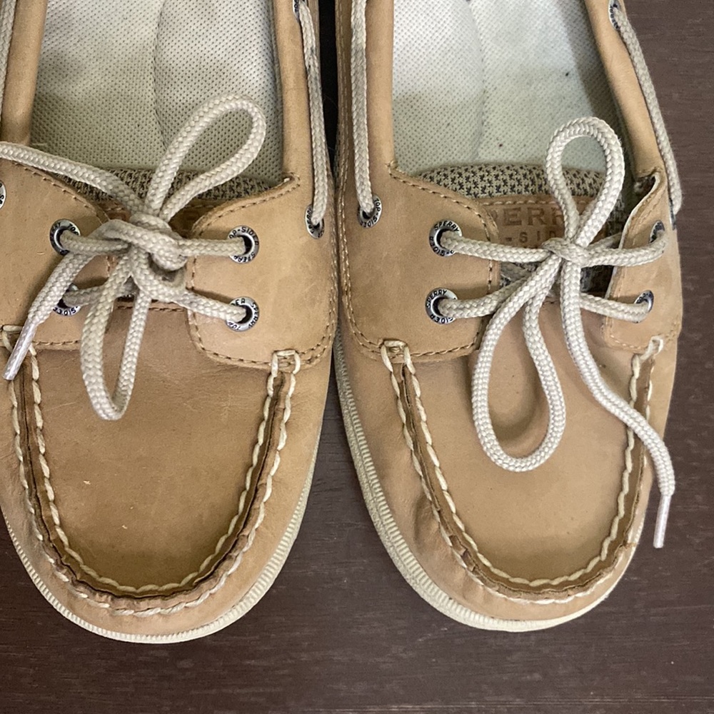 Size 11 women’s Sperry’ - Picture 2 of 4